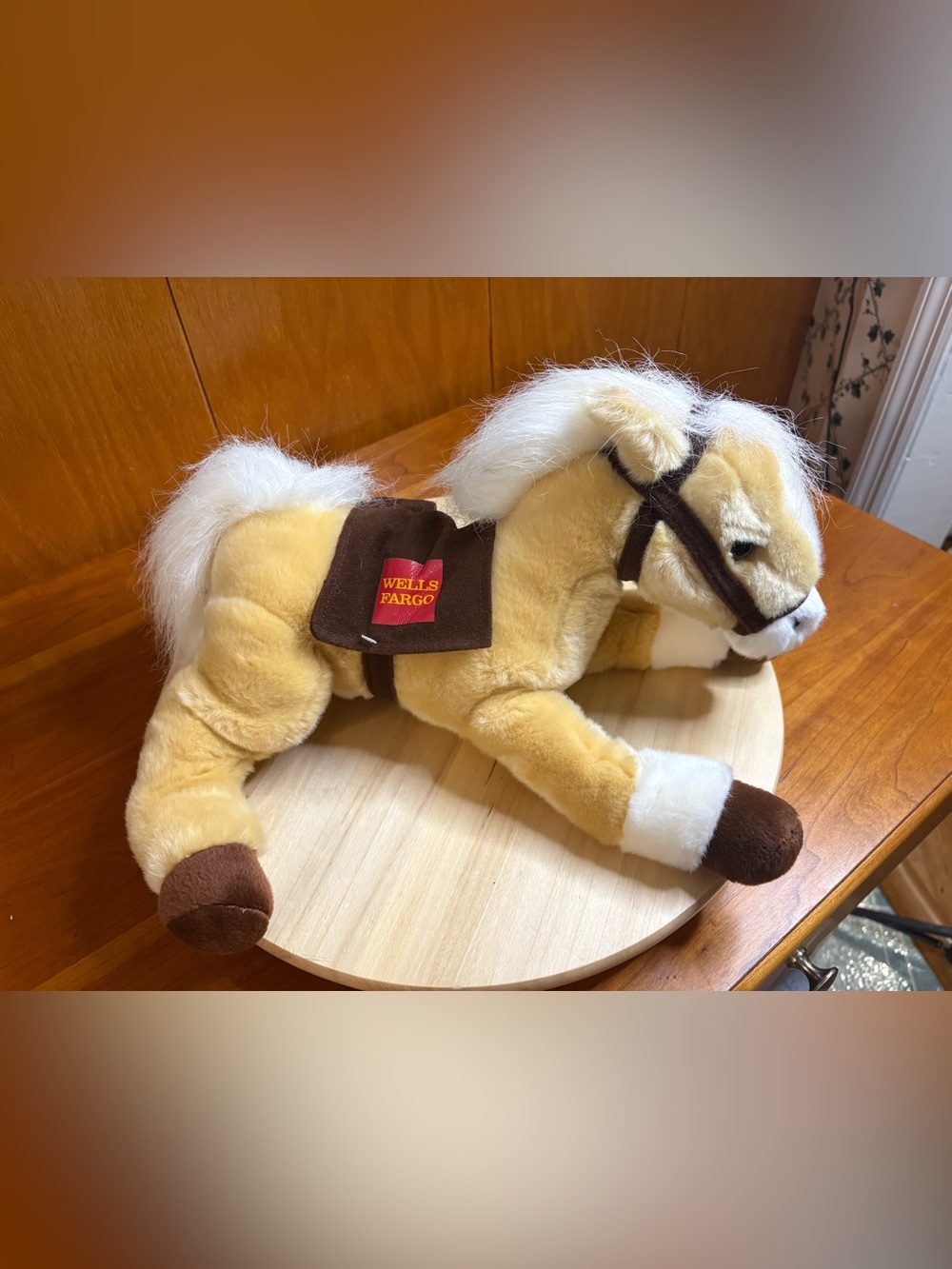 Wells Fargo Lightning Legendary
Pony Plush Horse Tan/White/Brown